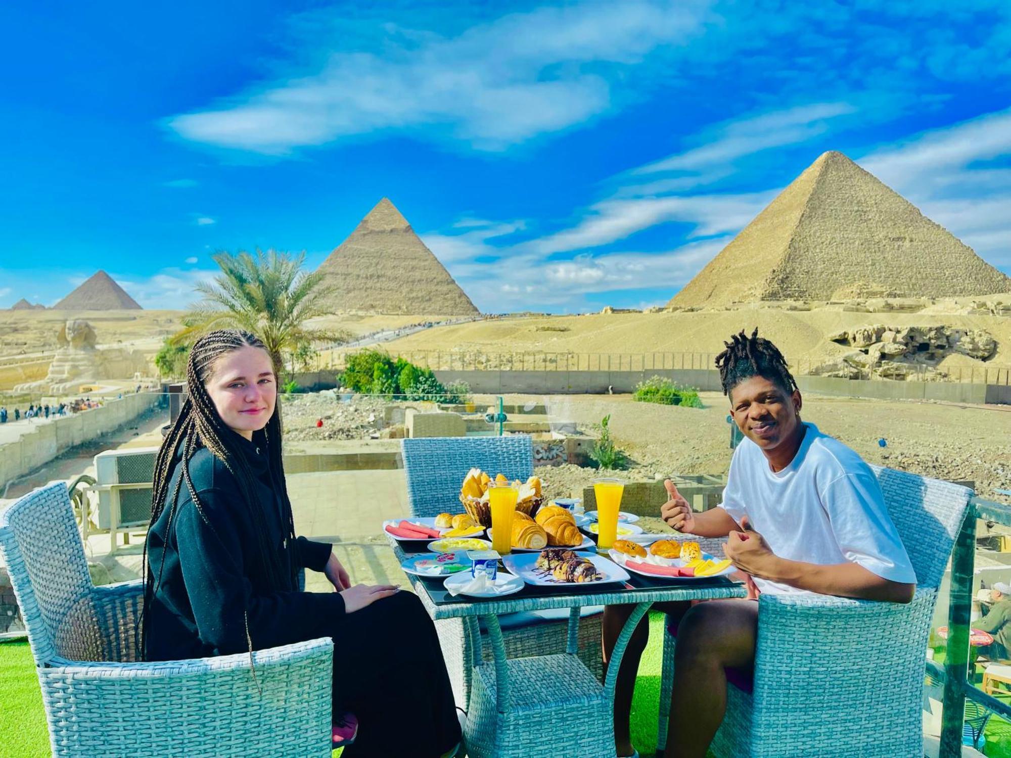 Hotel Blue Scarab Pyramids View