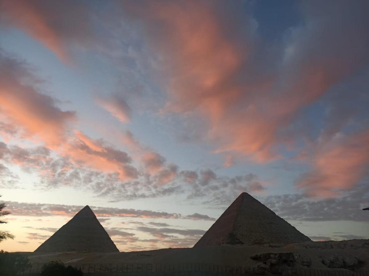 Hotel Blue Scarab Pyramids View Cairo